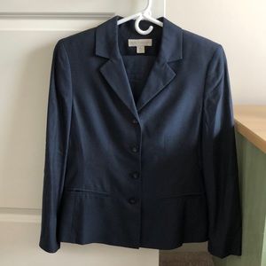 Blazer w/matching dress pants.